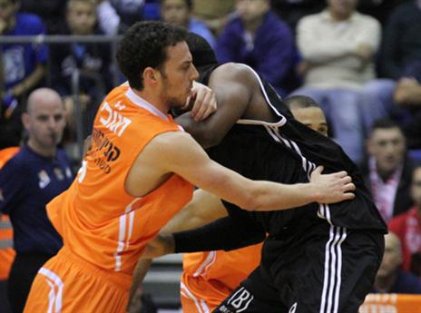 חנוכי במשחק טוב, אבל ראשל"צ מפסידה (יוסי לזרוף)