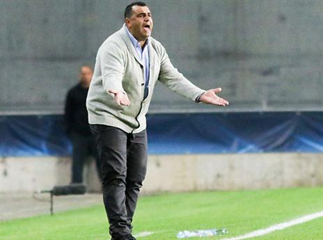 מכין שינויים בהרכב. קורצקי  (דני מרון)