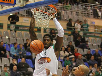 רובינסון, חוזר לישראל (מנהלת הליגה)