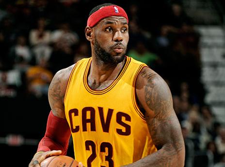 ג'יימס. עדיין שולט בקרב האוהדים (getty)