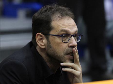 הקבוצה שלו בצניחה חופשית. דרוקר (יוס לזרוף)