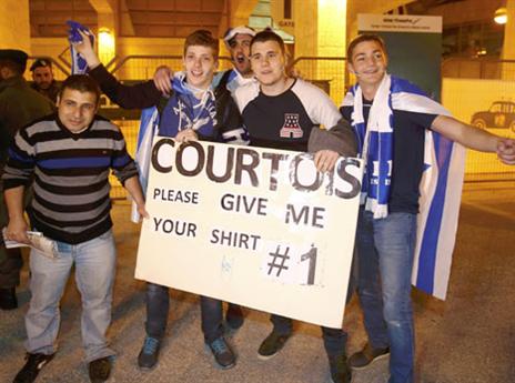 מעניין אם קורטואה הביא לו את החולצה (אלן שיבר)