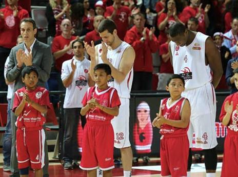 לפני המשחק נערך טקס מרגש לזכרו של אורי שלף (אלן שיבר)