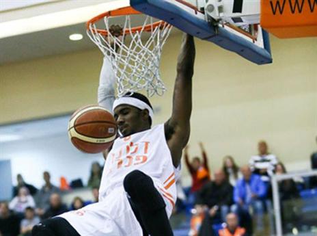 דאוסן נהנה מכל רגע (עודד קרני)