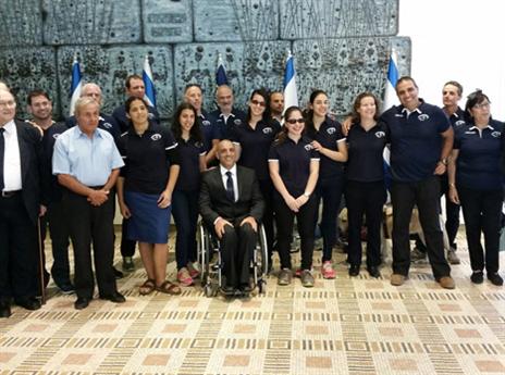 חברי המשלחת (שירי אלג'ם)