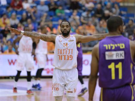 סוואן, הרבה ניסיון בפלייאוף (אודליה מטרי, מכבי ראשל"צ)