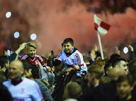 אוהדי מידלסברו. חולמים על הפרמייר-ליג (Getty)