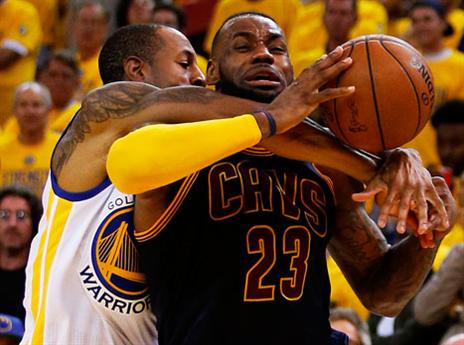 ג'יימס ספג מכות ויצא מנצח (getty