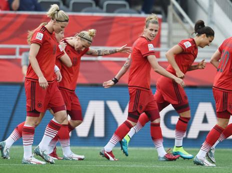 גרמניה חגגה ראשונה (GETTYIMAGES)