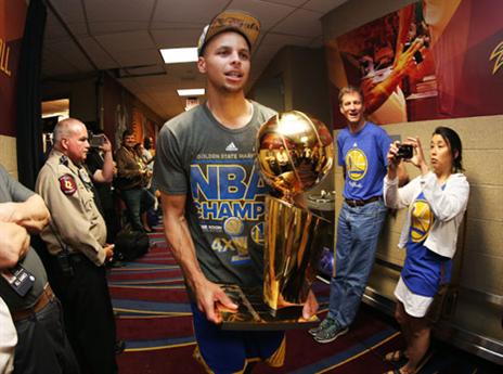 הגביע הוא של סטף. האיש אלוף (gettyimages)