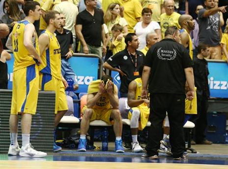 אלופה בהתרסקות. הספסל של מכבי (אלן שיבר)