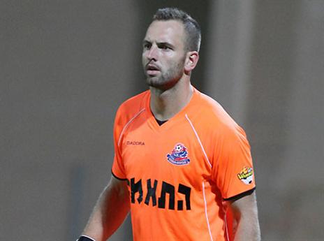 נשאר אדום. קובאר (צילום: יוסי שקל)