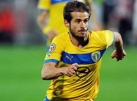 עובר לצהוב של בית"ר. דה לוקאס (GETTYIMAGES)