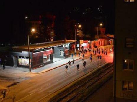 קרבות קשים בין האוהדים