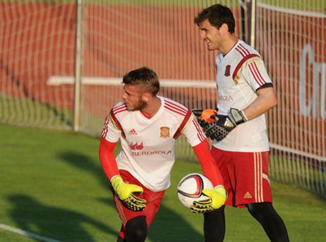 מי יפתח בשער? (gettyimages)