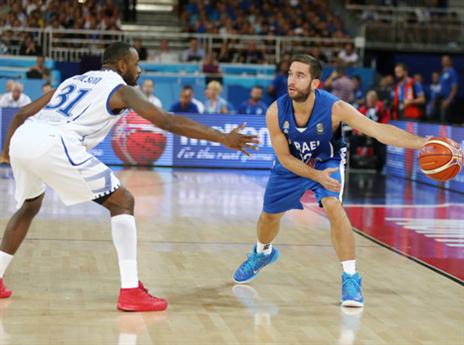 משחק נהדר שלו. אוחיון (אלן שיבר)