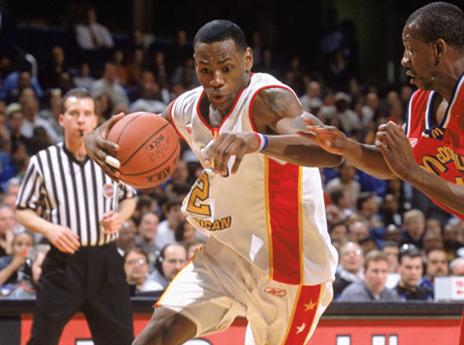 לברון. ידעו שיהיה כוכב מגיל צעיר (getty)