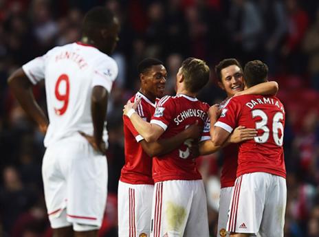 טיפסה למקום השני באנגליה בלי רוני (getty)