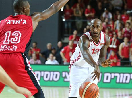 הרבה אופציות, מעט עמדות. ברייסי רייט (עודד קרני)