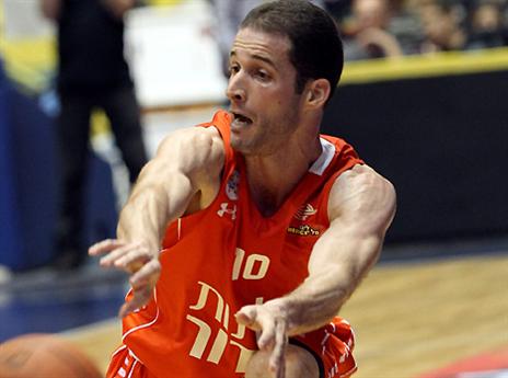 חוזר למקום שבו הכל התחיל. בן דוד (אלן שיבר)