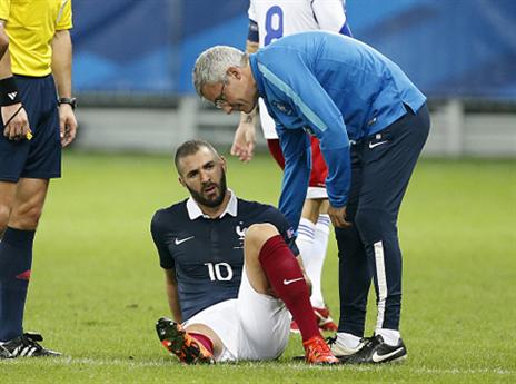בנזמה ברגע הפציעה. מדאיג את ריאל (getty)