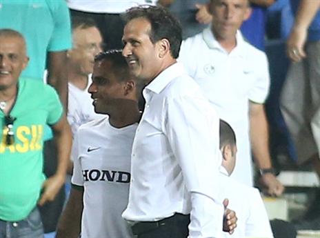 רוני לוי. ערך שיחות אישיות עם שחקנים (צילום: אלן שיבר)