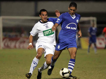 אהוב הקהל במלאבס. כהן