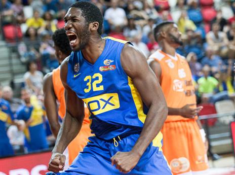 יחגוג גם מול האקסית? (עודד קרני)