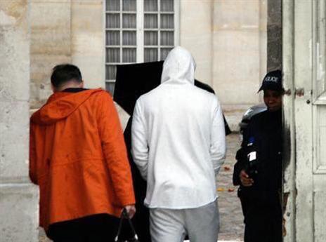 בנזמה מובא לחקירה