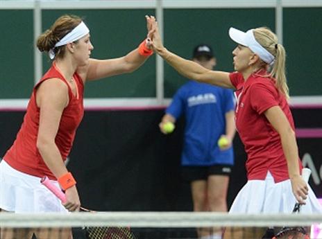 הרוסיות, כשעוד חשבו שהן בדרך לניצחון (getty)