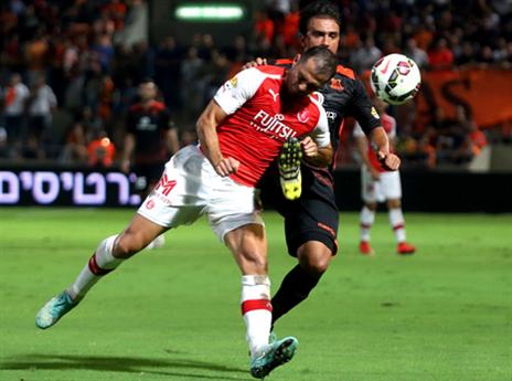 וינטרה. התלבטות במרכז ההגנה (צילום: אלן שיבר)