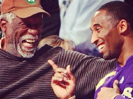 עם ביל ראסל, אגדת כדורסל נוספת