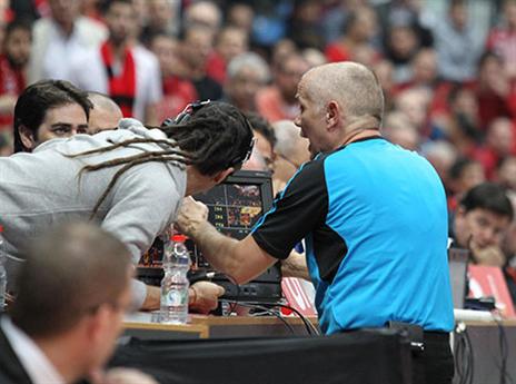 המחשבים דאגו להפסקה ברבע השלישי (דני מרון)