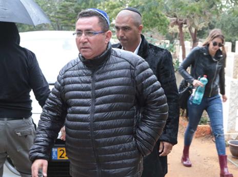 עופר עיני וחיים רביבו הגיעו לכבד