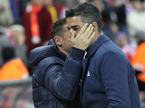 סילבס נשאר עם המחמאות (דני מרון)