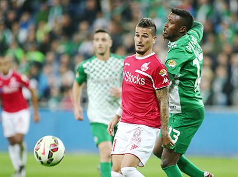 בוזגלו ניסה לקחת אחריות אצל האדומים בניסיון להחזיר אותם למשחק (אלן שיבר)