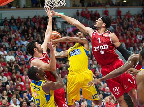 התאושש מהמכה ביד. דאנקן (אלן שיבר)