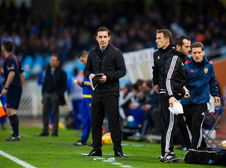 מנצח רק בגביע. נוויל (Getty)