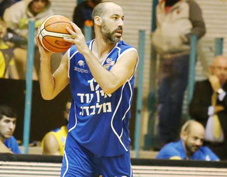 טפירו התעמת עם נתי כהן (עודד קרני)