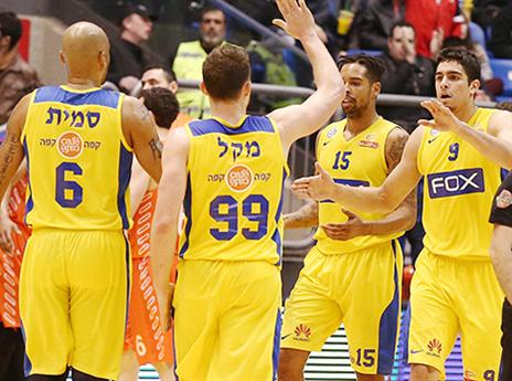 חזרו לנצח. מקל ושחקני מכבי (אלן שיבר)