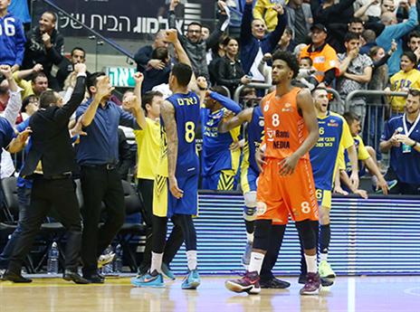 אשדוד חגגה, ראשון עם ערב שהיא תעדיף לשכוח (אלן שיבר)