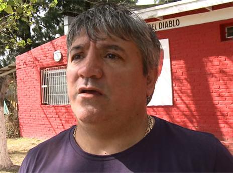 אבא לאונל. מלא גאווה