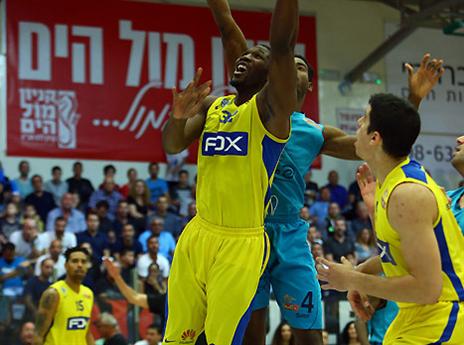 הברך כאבה, מכבי דאגה. אמבקווה (מנהלת הליגה)