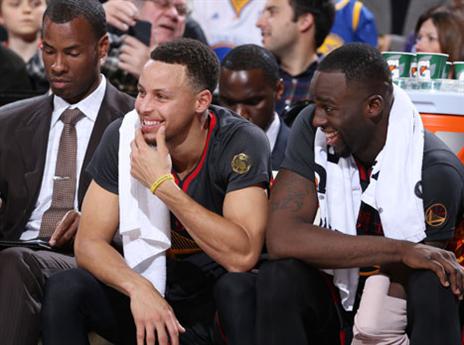 מחייך גם בהפסדים. קרי (getty)