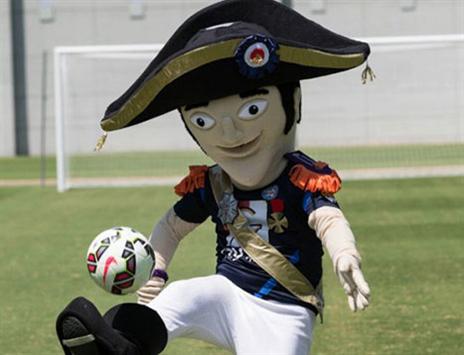 נפוליאון מדגים את כישוריו (עמוד הפייסבוק של מנהלת הליגות)