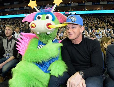 סטאף והשף רמזי מחליפים חוויות  (Getty Images)