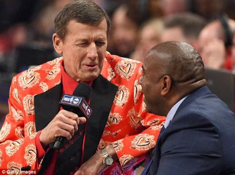 עם מג'יק ג'ונסון. עוד אחד שהתמודד עם מחלה (getty)