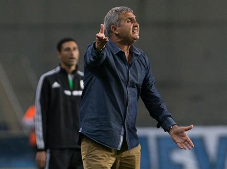 אלי כהן. יצליח להרגיע את השחקנים? (צילום: עודד קרני)