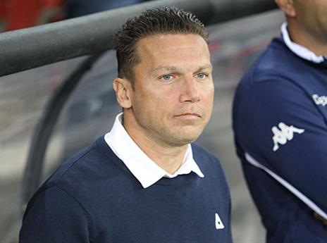 כאב ראש לגבי ההתקפה. בכר (דני מרון)