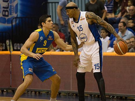 פתח בחמישיה וסיפק את הסחורה. שגב (עודד קרני)